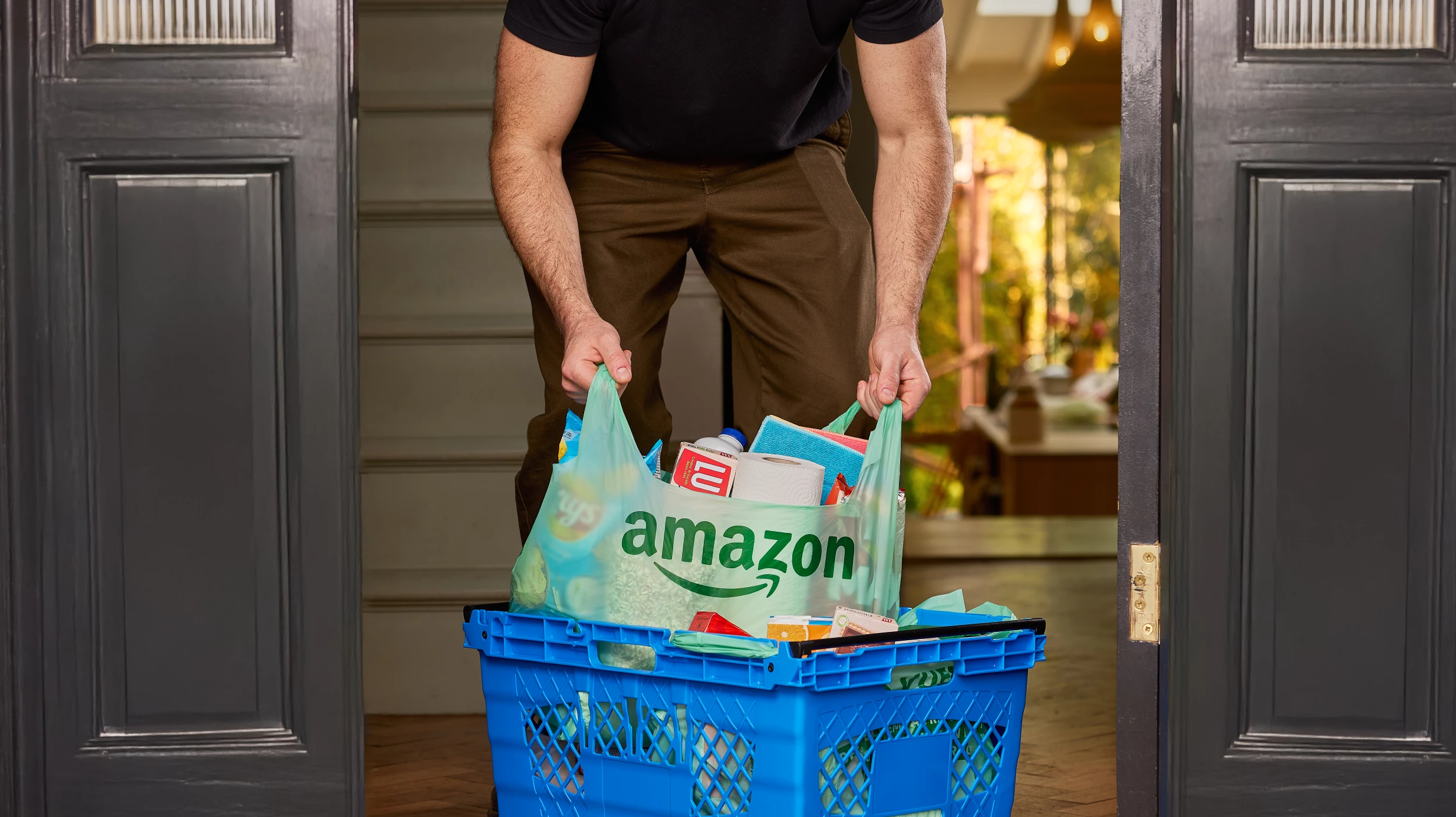 Amazon pilots bio-based bags for grocery deliveries in Spain