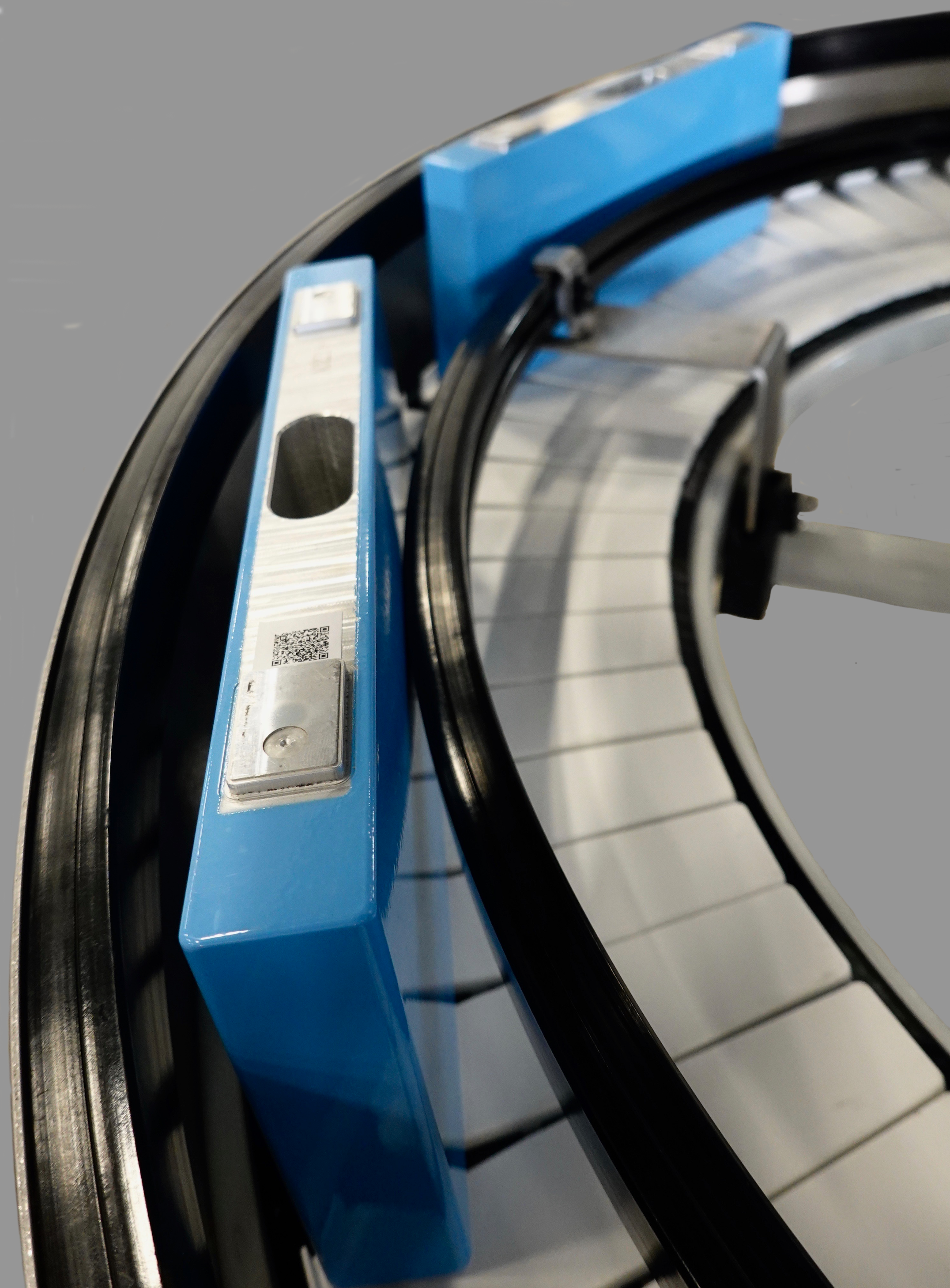 Charge your battery production efficiency with AmbaFlex spiral conveyors