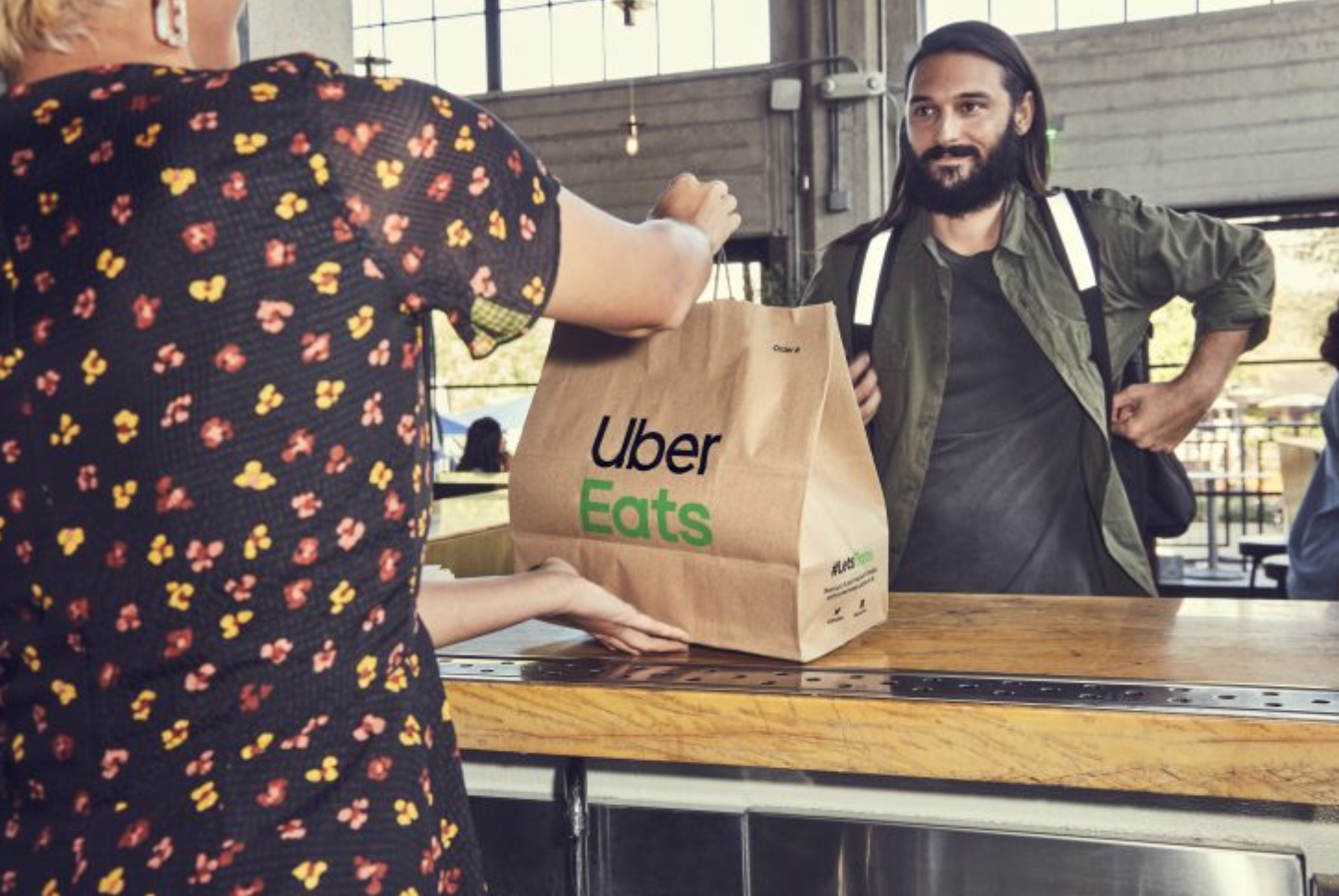Restaurant food pick-up credit Uber Eats