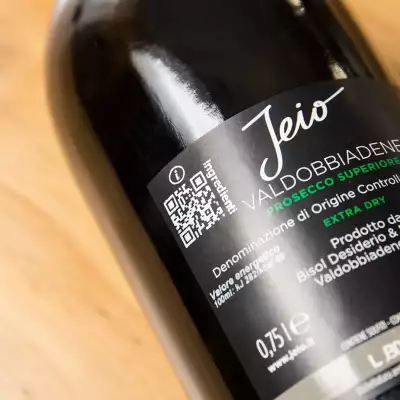 QR technology helps Italian winemaker navigate EU wine regulations