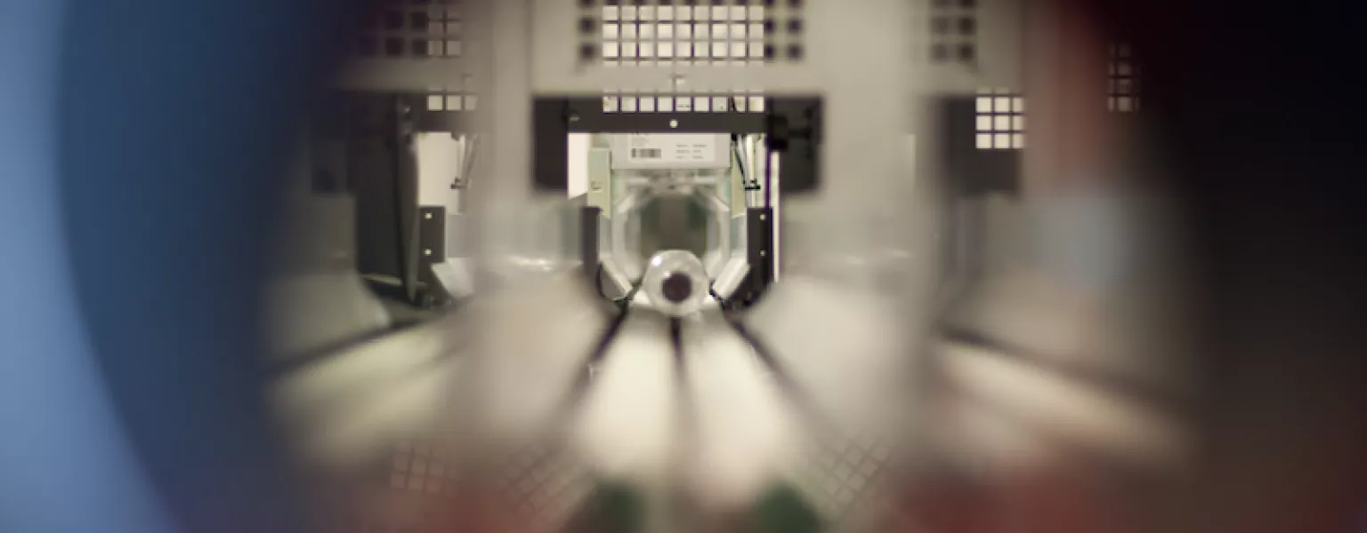 Reverse vending machine credit Lars Plougmann