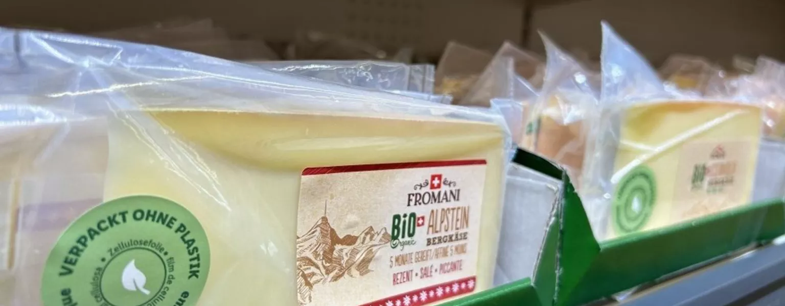 Lidl Switzerland adopts cellulose film for organic cheese