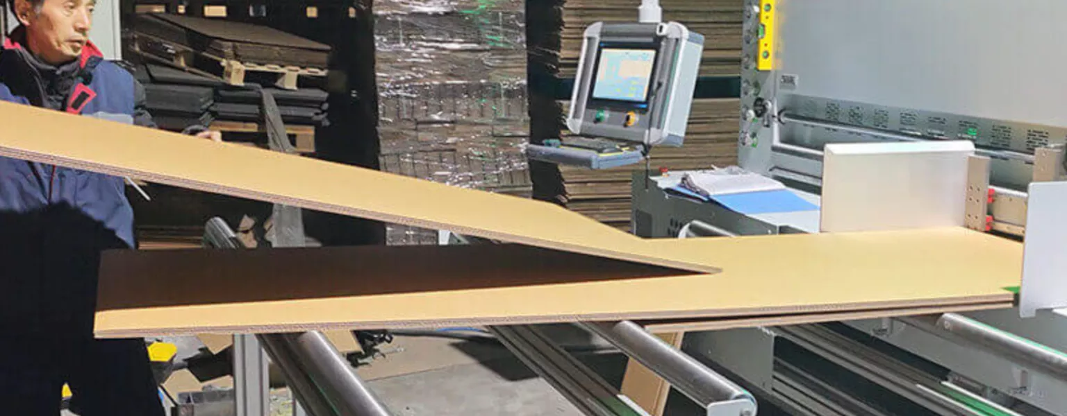 Aopack First heavy duty box maker machine BM3000 HD installation in Shanghai