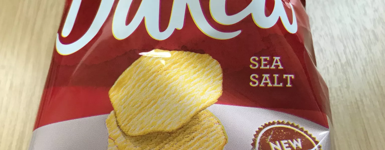 Walkers trials new sustainable paper-based packaging for Baked crisps