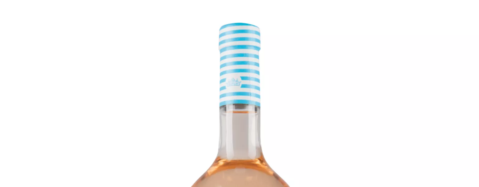 Aldi to remove foil sleeves from own brand wine bottles banner