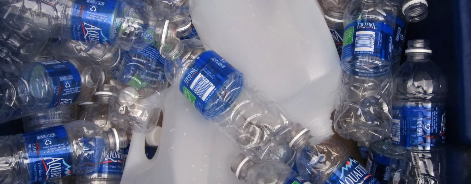 Recycling plastic packaging in the UK – who owns the bottleneck?