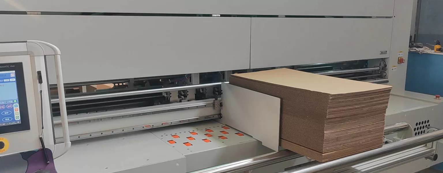 Aopack BM3000 HD box maker machine elevates production efficiency for packaging factory in Ningbo
