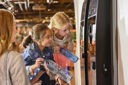 Starbucks launches a reusable cup test at stores in Napa and Petaluma 