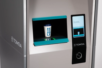 TOMRA unveils new automated collection point for reusable takeaway food packaging